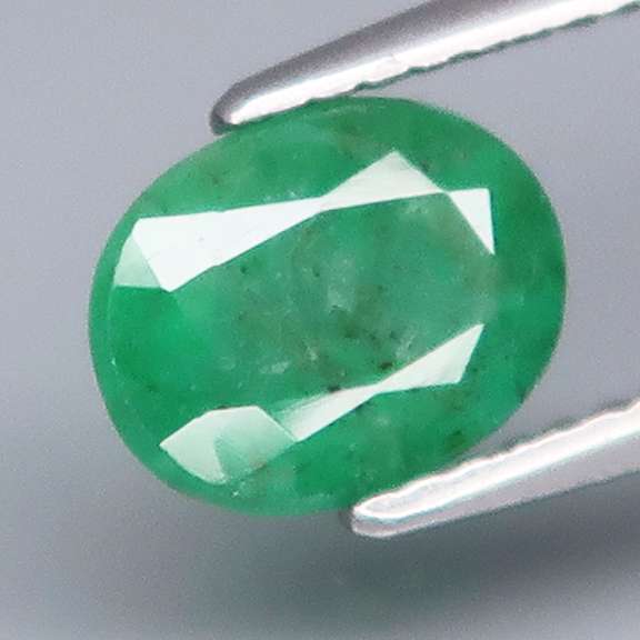 Top green UNHEATED 1.61ct Colombian Emerald