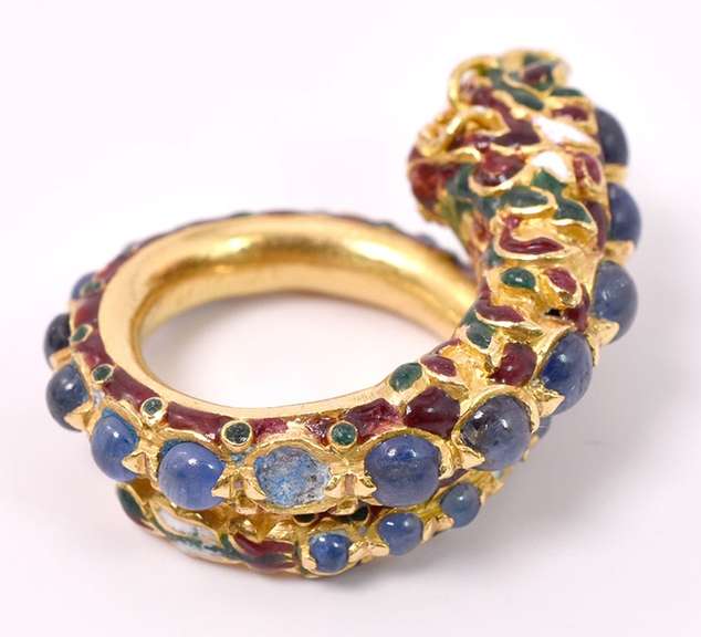 Rare 18kt Solid Gold Dragon Ring