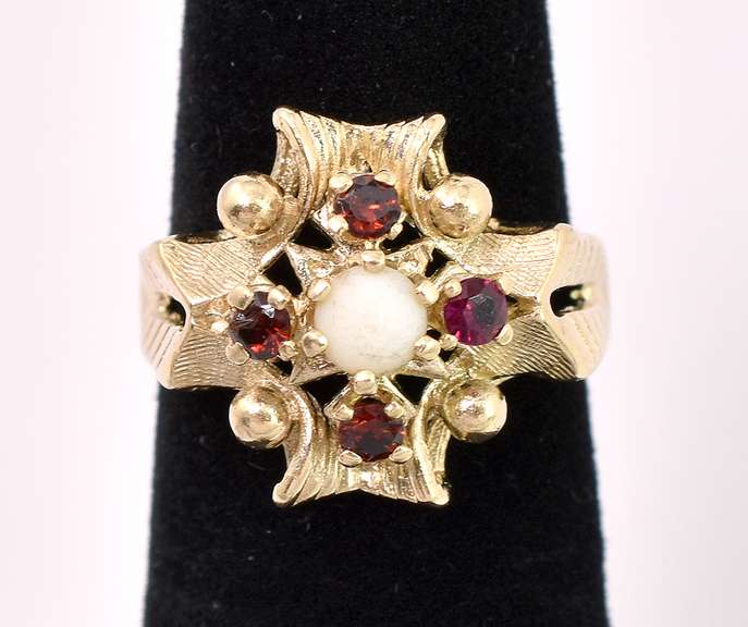 Gorgeous Moon Stone With Garnet Gems Ring In 14K Yellow Gold