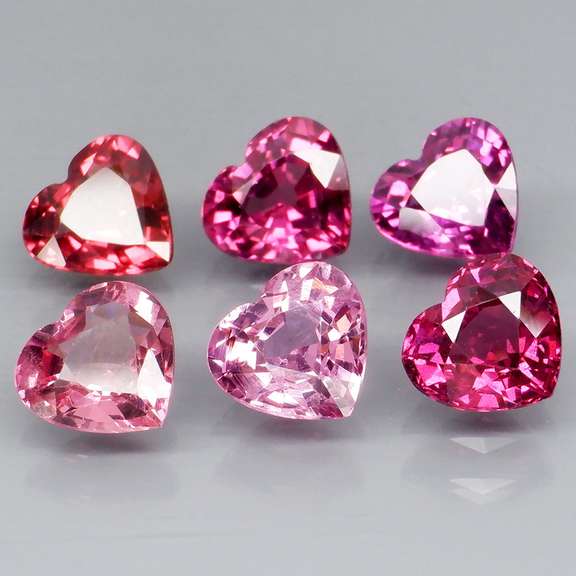 Amazing 4.68ct heart cut violet and pink Garnet set