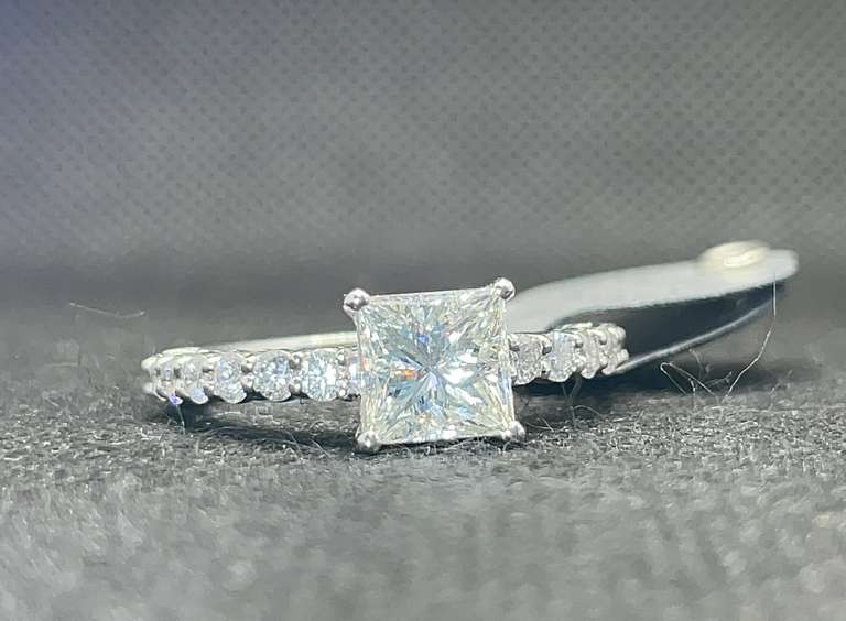 PLATINUM PRINCESS CUT DIAMOND PAVÉ ENGAGEMENT