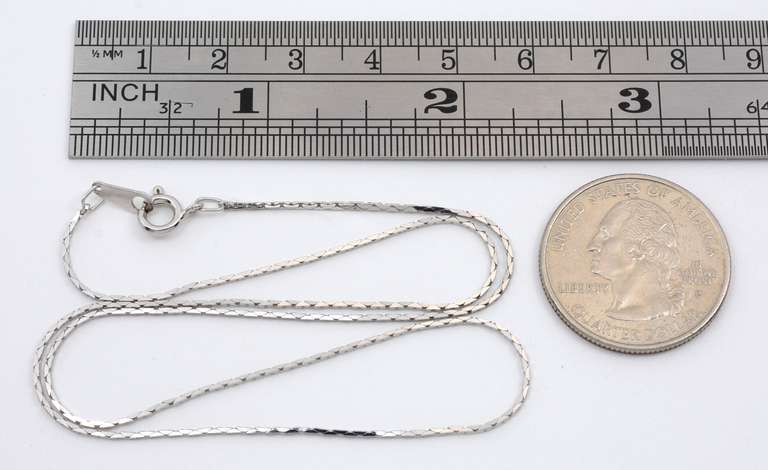 Useful White Gold Cobra Link Necklace