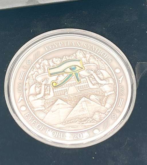 Very nice 20 dollars 3 Oz Fineness silver999. coin Eye of horus