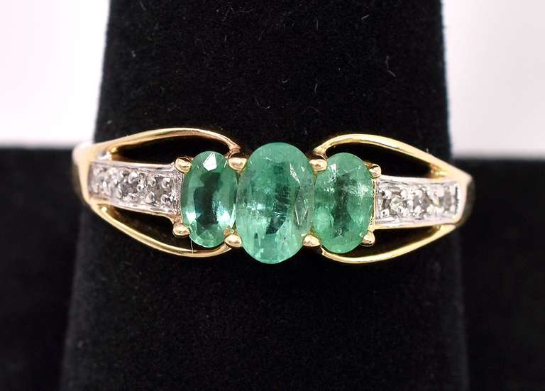 Pretty Emerald Ring In 14K Gold