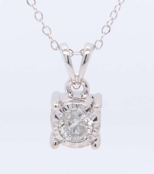 Sparkling White Gold Diamond Pendant on Chain