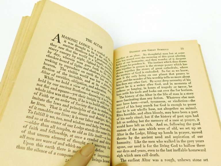 1924 The 3 Degrees & Great Symbols of Masonry