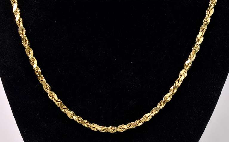 Charming Rope Chain Necklace in 14K Gold