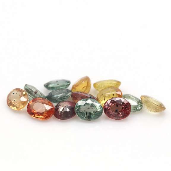 Glittering and bright 7.55ct fancy color Sapphire set