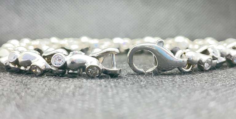 UNUSUAL DESIGN 9.00 CARATS T.W. DIAMOND 14K WHITE GOLD BRACELET