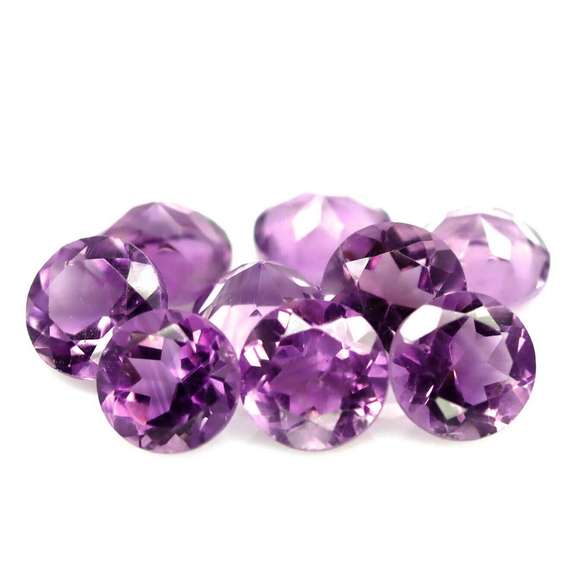 Glittering 17.59ct round cut Brazilian Amethyst set