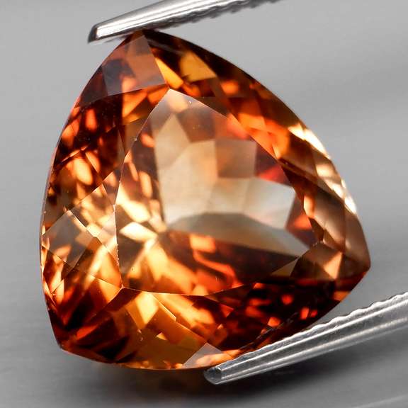 Stunning 10.65ct trillion cut Imperial Topaz