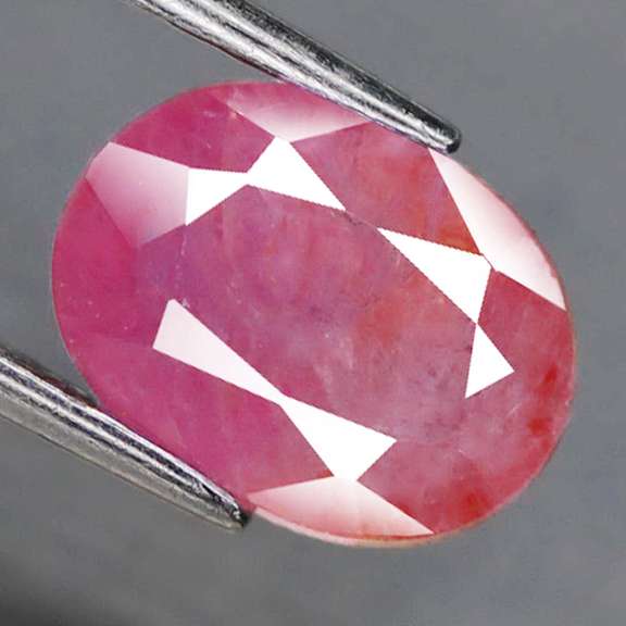Rare! 2.36ct reddish pink Sapphire