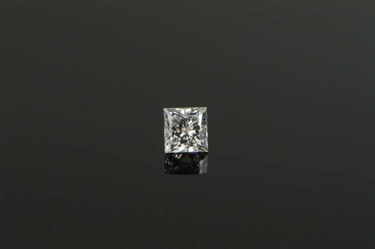 GIA 0.39 Ct Princess Cut F Color SI2 Clarity Diamond
