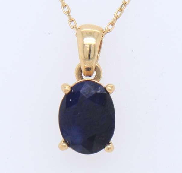 Pleasing Yellow Gold Blue Sapphire Pendan on Chain