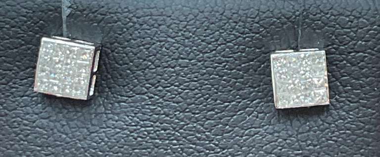 14K WHITE GOLD AND DIAMOND STUD EARRINGS