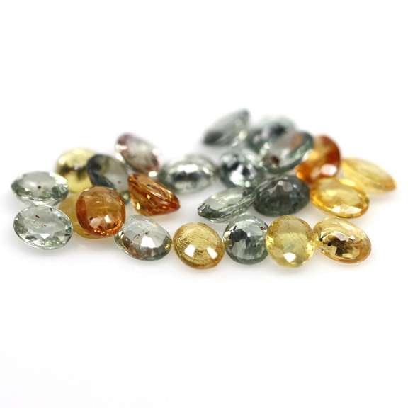 Vibrant! 6.97ct pure Songean Sapphire set