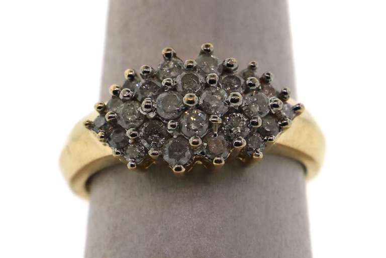 Beautiful 14k Gold Diamond Ring with Clustered Diamonds