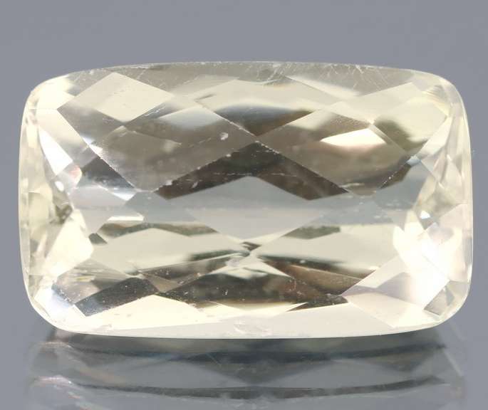 Striking 38.38ct high fire champagne Kunzite