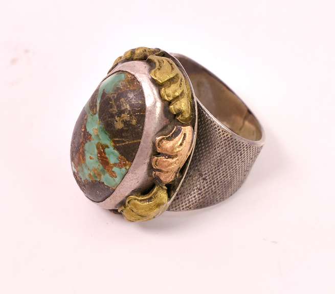Delightful Vintage 14.21CTS Turquoise Ring in Sterling Silver