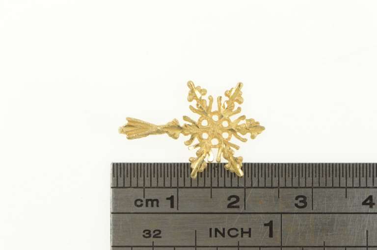 14K Yellow Gold Snowflake Classic Winter Holiday Symbol Charm/Pendant
