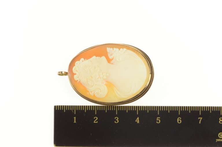 14K Yellow Gold Victorian Carved Shell Cameo Lady Pendant/Pin