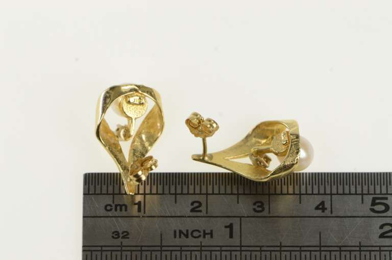 14K Yellow Gold Vintage Pearl Diamond Accent Swirl Loop Earrings