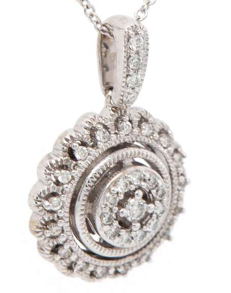 Golesi Oro 0.23ctw Diamond Mandala Pendant Necklace in 18K