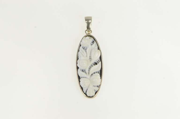 Sterling Silver Carved Onyx Floral Rose Bouquet Statement Pendant