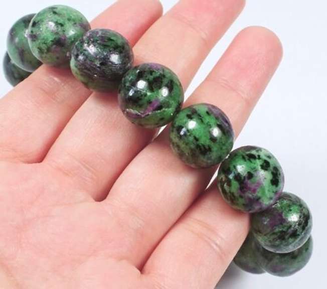 Stunning! 449ct natural Ruby in Zoisite beaded bracelet