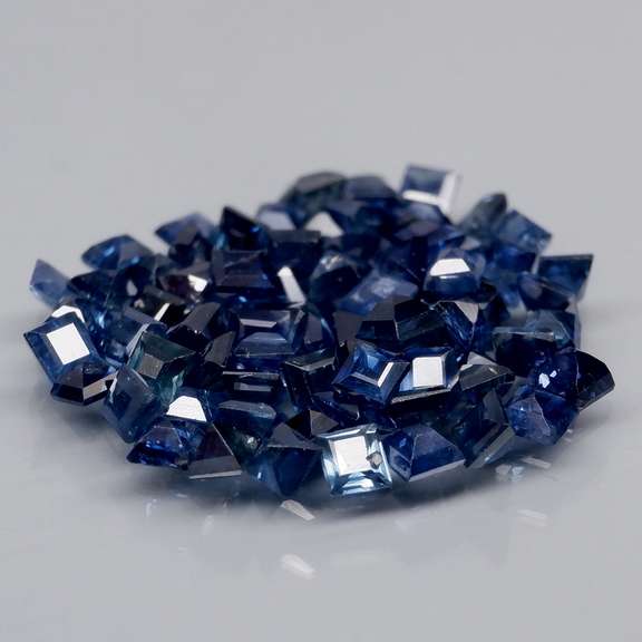 Heated only! 3.24ct Royal blue Sapphire set from Madagascar