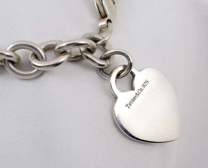 Authentic Tiffany & Co Heart Bracelet in 925 Silver