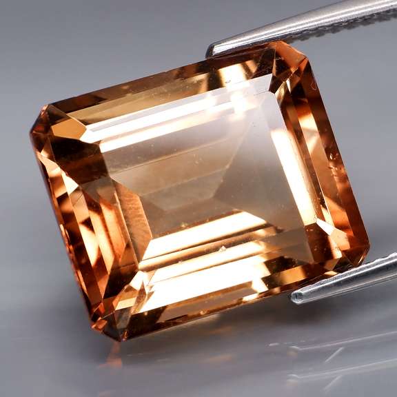 Brilliant! 14.55ct amber Imperial Topaz