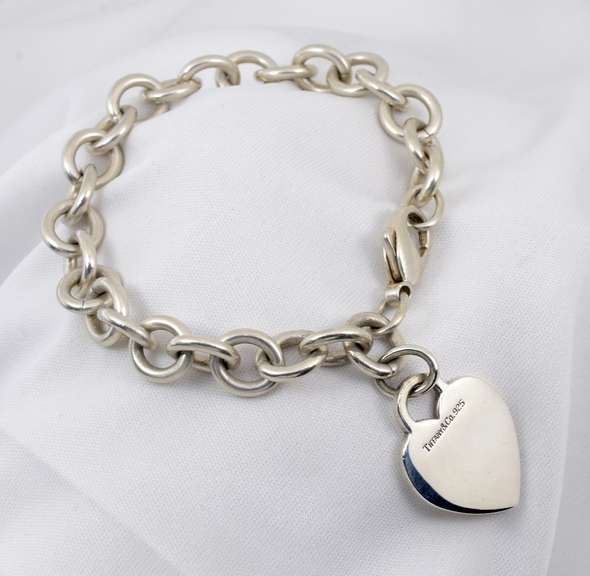 Authentic Tiffany & Co Heart Bracelet in 925 Silver
