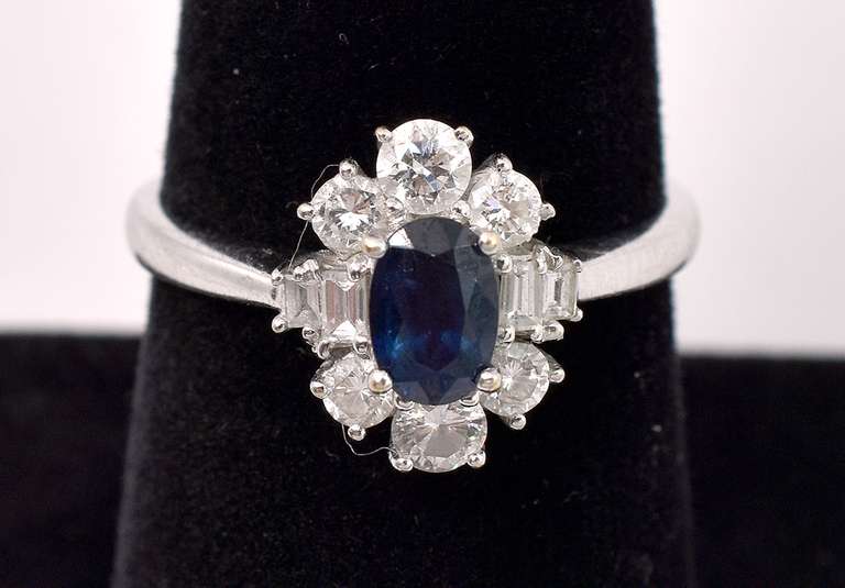 Dazzling Blue Sapphire Ring in 18Kt White Gold