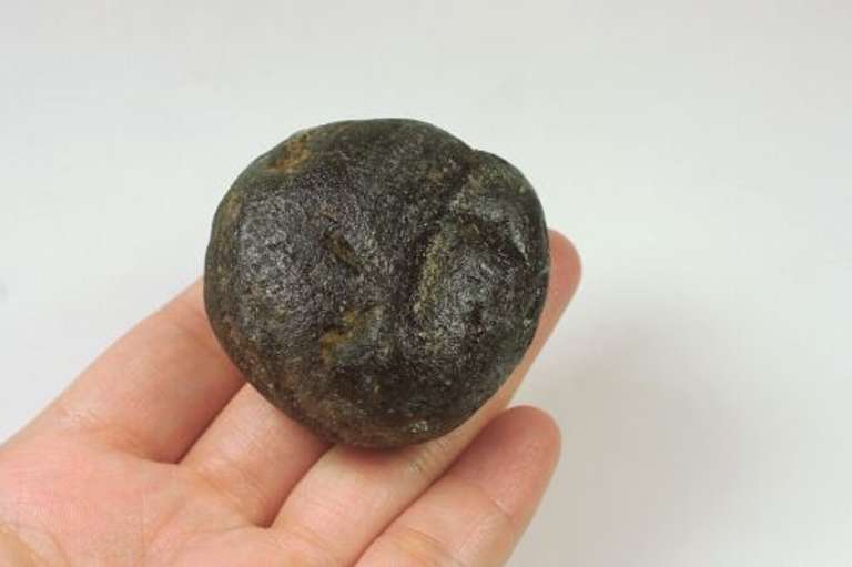 Huge! 370ct natural rough Tektite