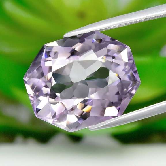 Exquisite 16.69ct Rose de Franc Amethyst