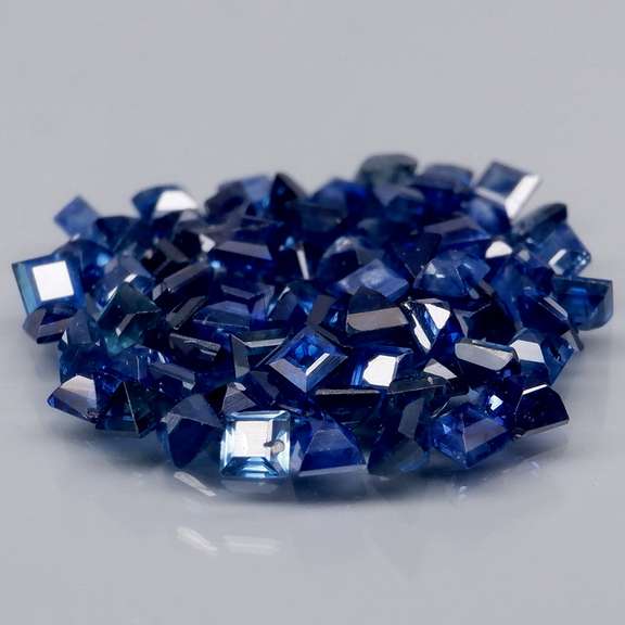 Rich blue 3.29ct princess cut Sapphire set