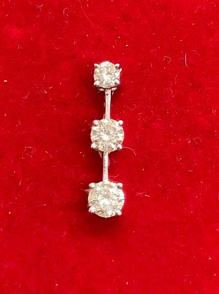 14K WHITE GOLD DIAMOND PENDANT