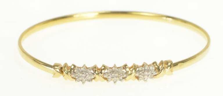 14K Yellow Gold 0.27 Ctw Diamond Flower Cluster Bangle Bracelet
