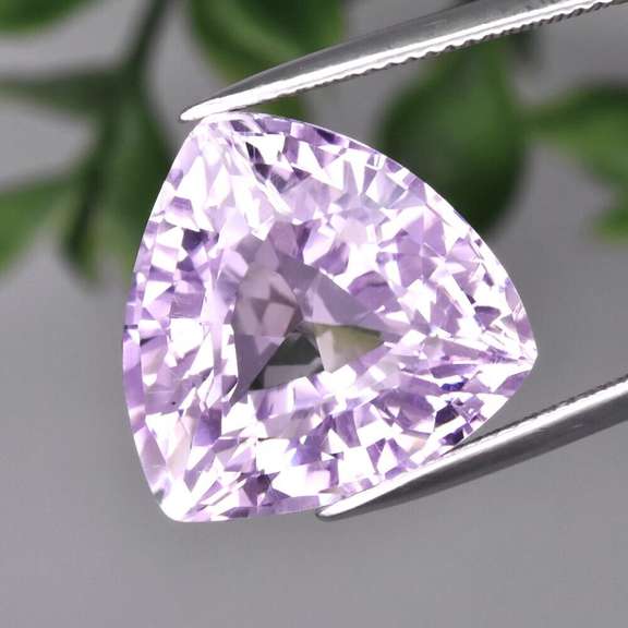 Elegant high fire 17.52ct VVS trillion cut Amethyst