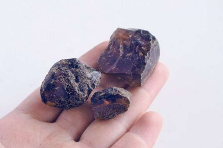 Amazing 68ct Blue Amber Copal rough set