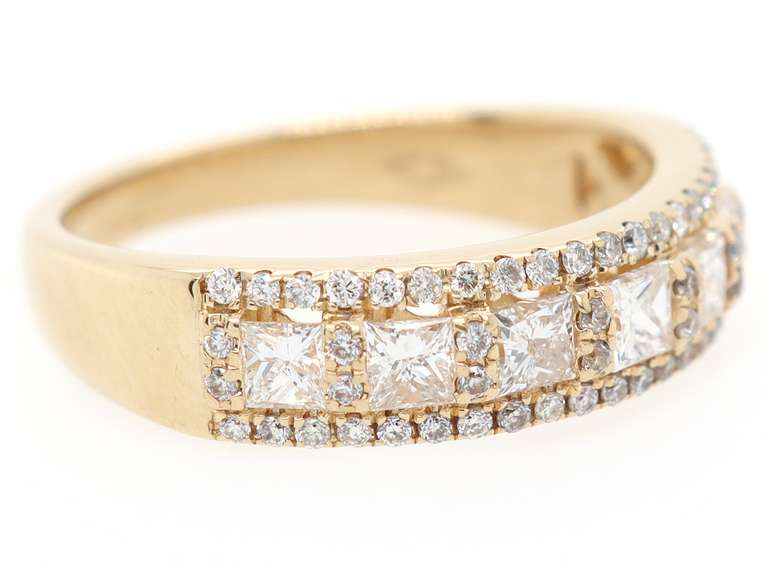 Gorgeous 0.95ctw Princess and Round Diamond Triple Row Band Ring in 14K