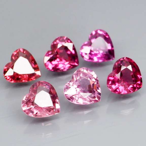 Amazing 4.68ct heart cut violet and pink Garnet set