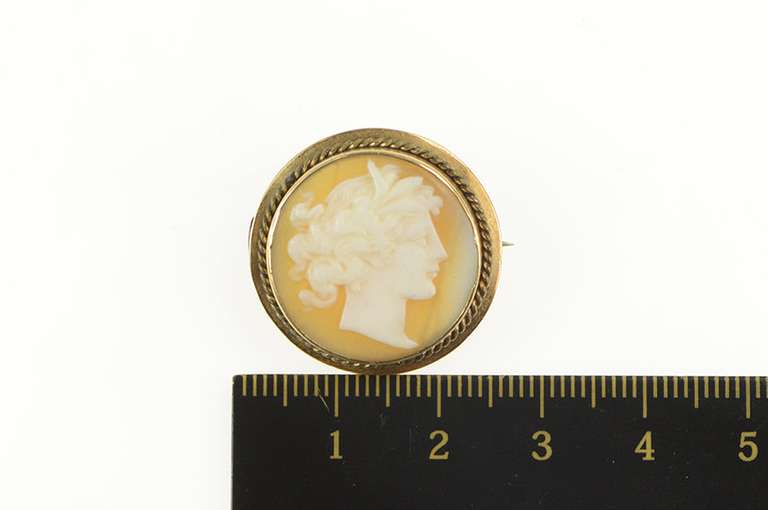 14K Yellow Gold Ornate Round Carved Shell Cameo Lady Pin/Brooch
