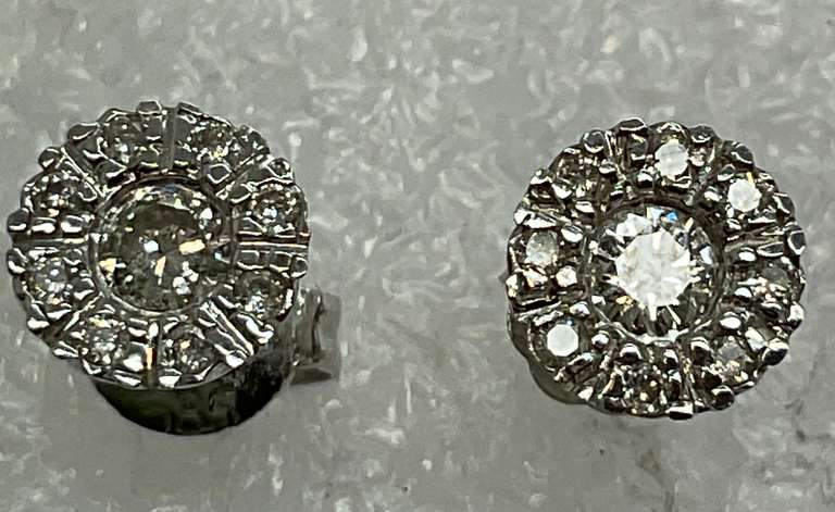 14K WHITE GOLD DIAMOND STUDS