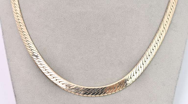 Sturdy Snake Link Chain Necklace In 14K Yellow Gold