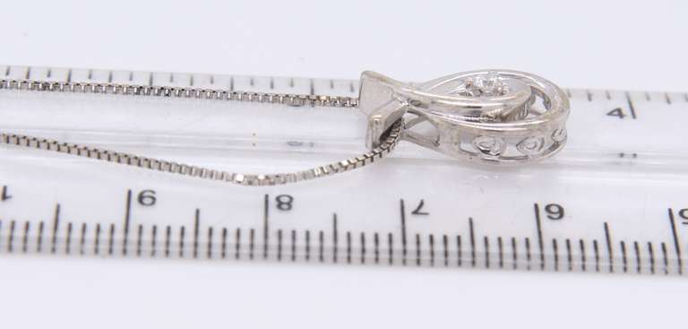 925 Sterling Silver approximate 0.4ctw Diamond Loop Pendant on Chain