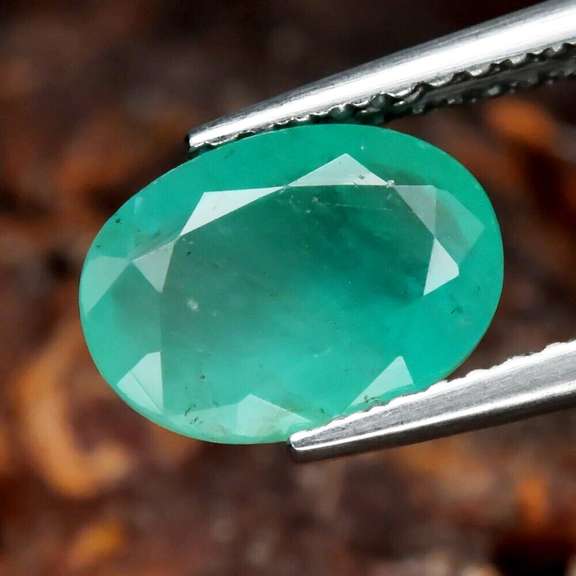 Glowing blueish green 1.30ct unheated Emerald