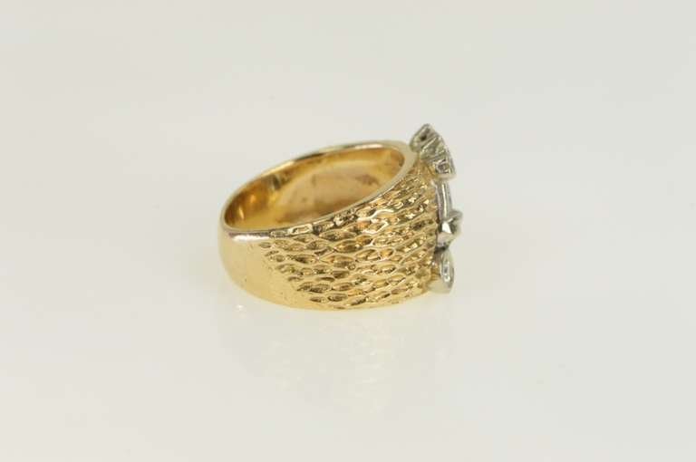 14K Yellow Gold 1940's Diamond Floral Leaf Diamond Cut Band Ring