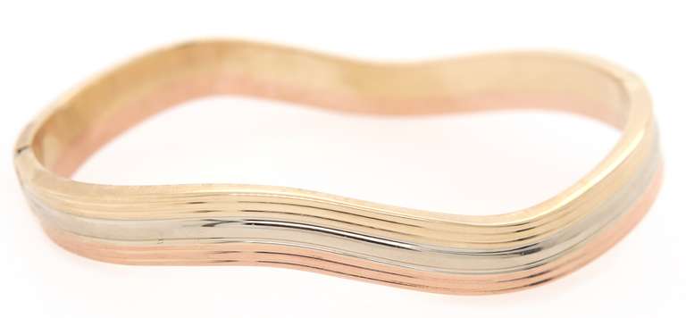 Polished Tri-Color Wave Bangle Bracelet in 14K